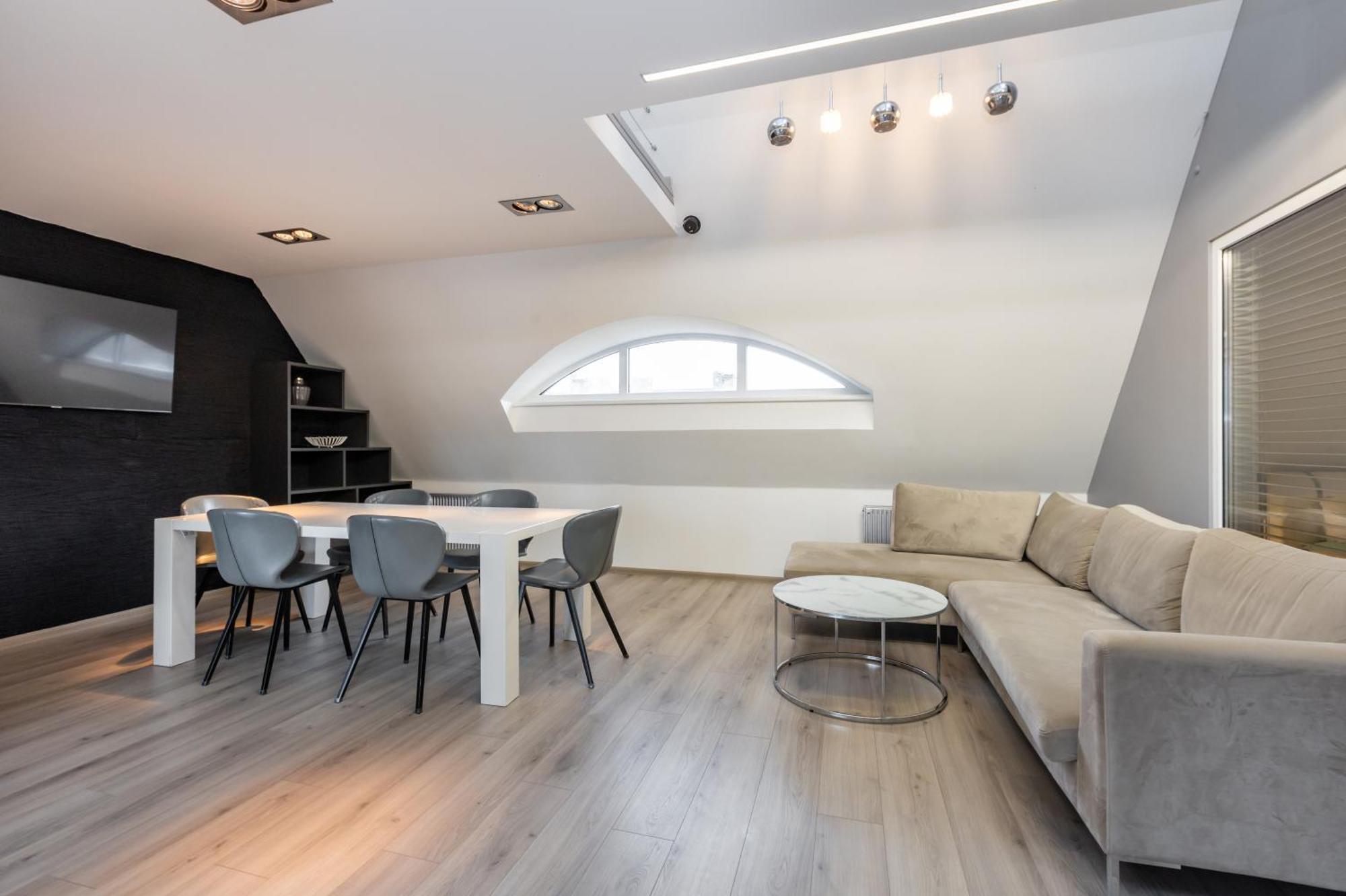 Penthouse Apartment With Terrace 리가 외부 사진
