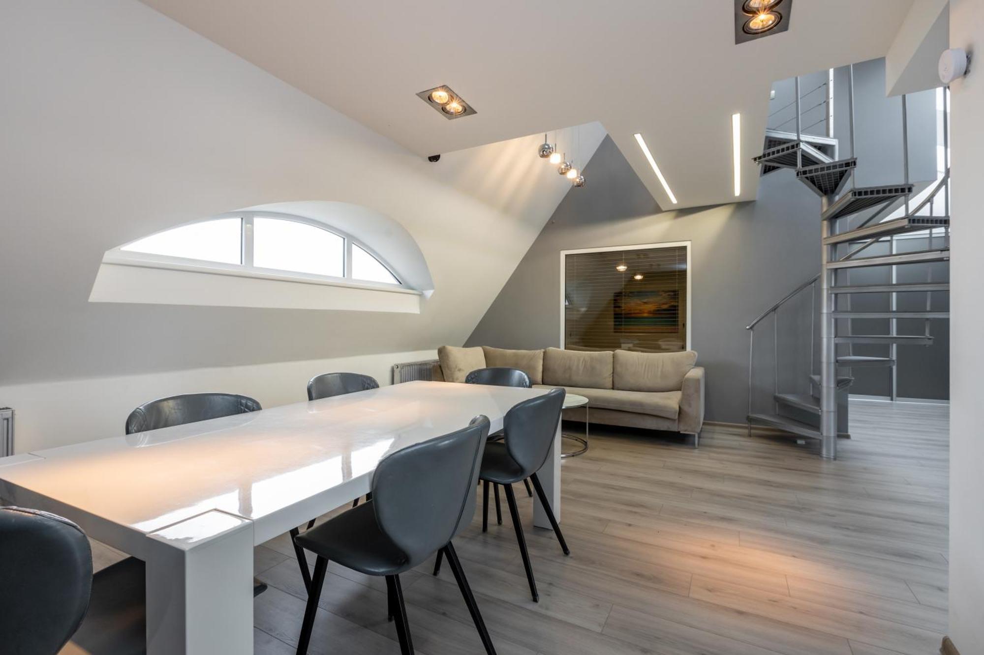 Penthouse Apartment With Terrace 리가 외부 사진